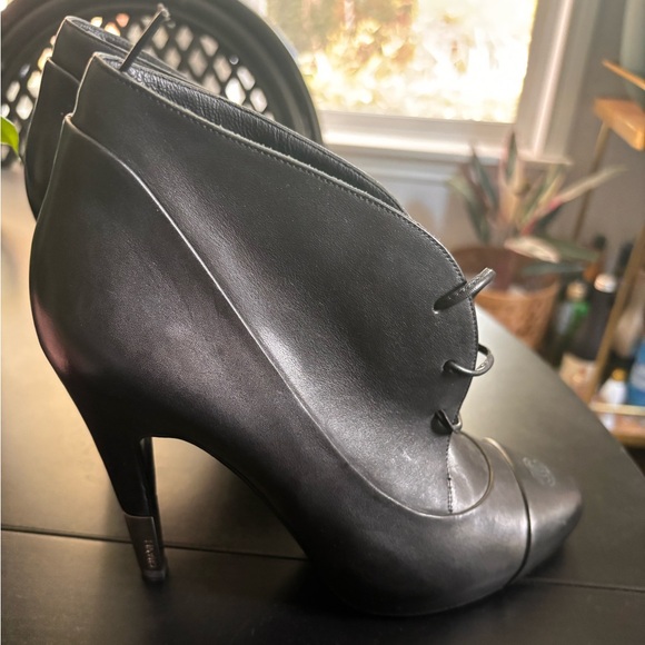 Chanel Leather Ankle Lace Up Pointed Toe Stiletto Boots Bootie - Picture 5 of 15